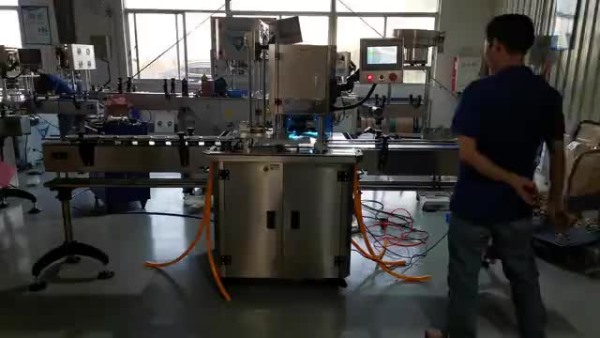 防水全自動封罐機(jī)小金碗