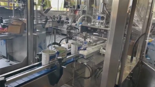 伺服封罐機(jī)