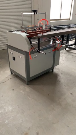 半自動(dòng)翻邊機(jī)